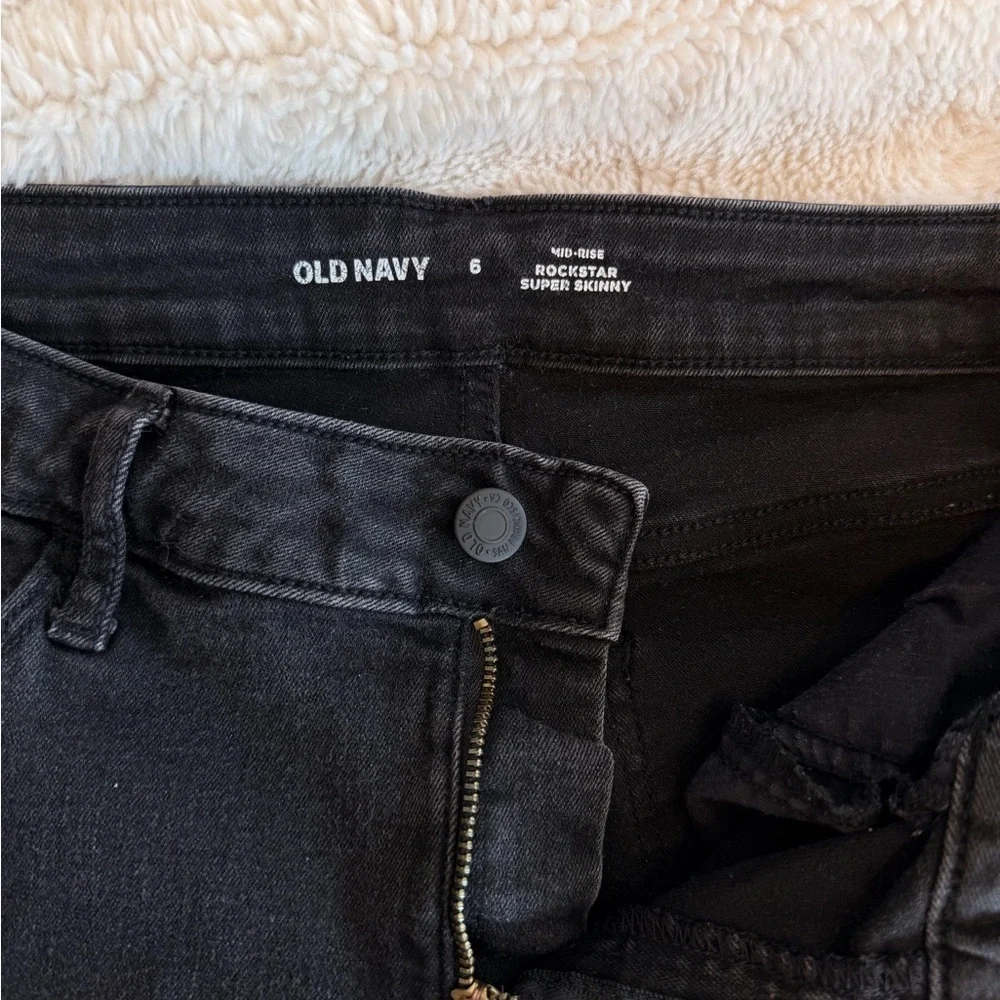 Old Navy Women's Black Skinny Jeans